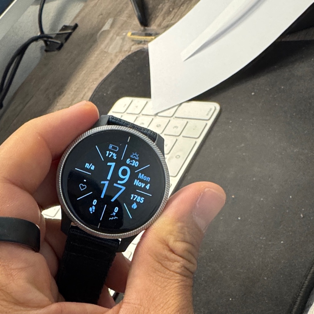 WORKING Garmin Venu GPS smartwatch fitness tracker